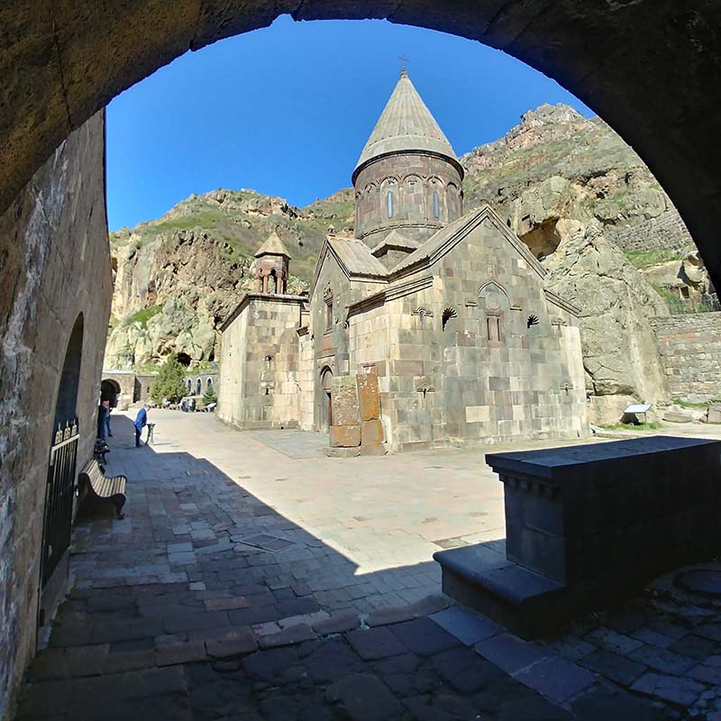 Arménie Geghard monastère - Apogée Voyages